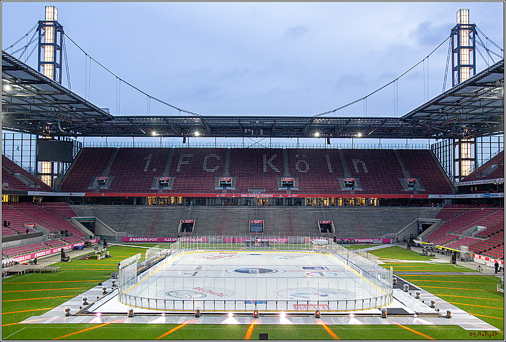 DEL; Koelner Haie - Duesseldorfer e.G. Winter Game, 10.01.2019